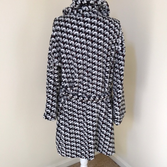 VERA BRADLEY Size L/XL grey combo fleece robe - Picture 4 of 8
